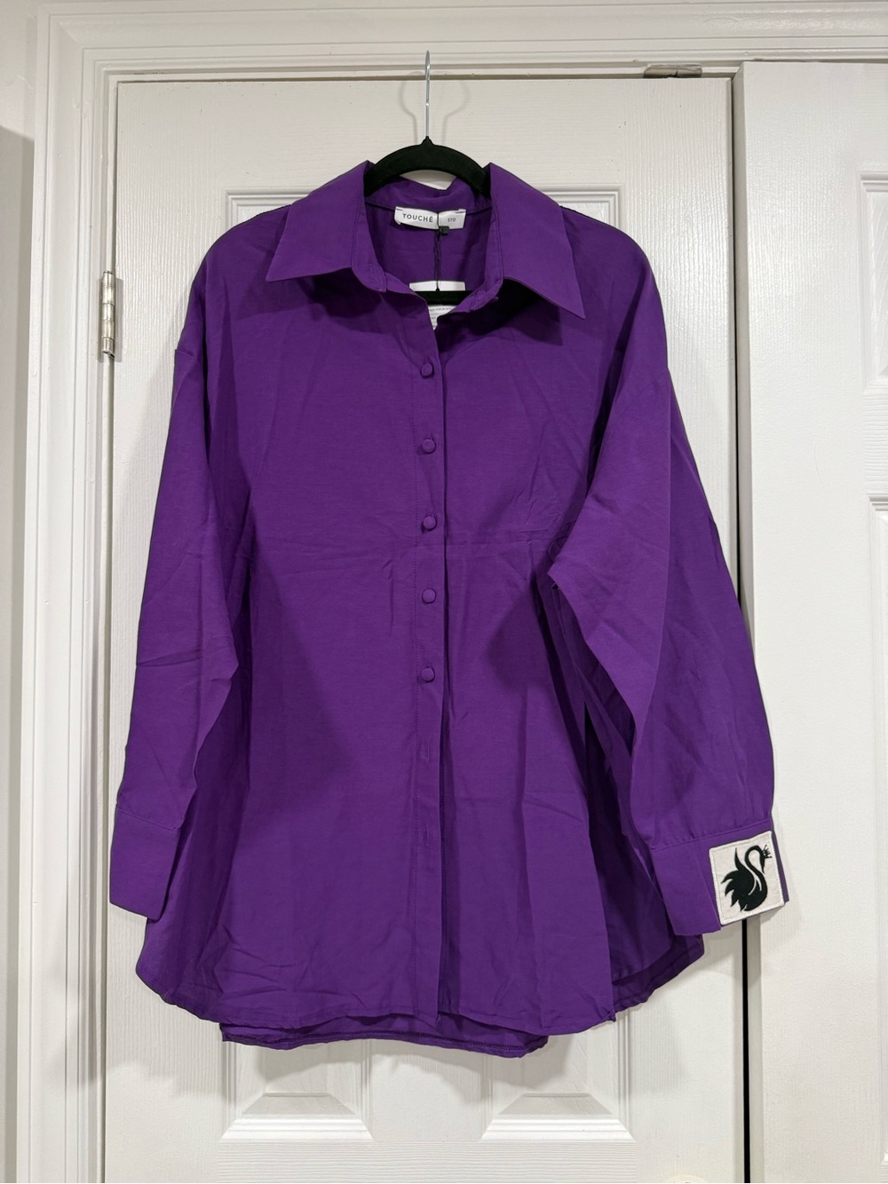 Touche Prive purple poplin shirt with wide cuffs and button detailing.
